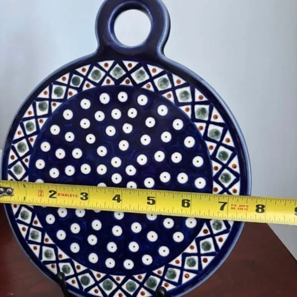 Zaklady Boleslawiec Polish Pottery Round Cutting Board 8” Handle Blue Green Dot